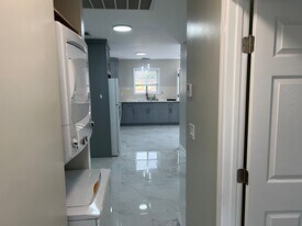 1858 S Gail Ln in Anaheim, CA - Building Photo