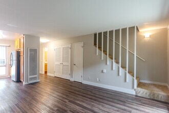 Pacific Pines in Monterey, CA - Building Photo - Interior Photo