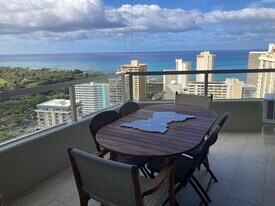 2600 Pualani Way, Unit 2904 in Honolulu, HI - Building Photo