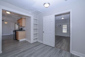 9834 Denning Dr in Houston, TX - Building Photo - Building Photo