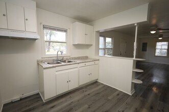 743 E Brookwood Dr in Valdosta, GA - Building Photo - Building Photo