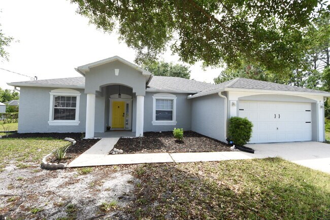 19 Burnham Ln in Palm Coast, FL - Building Photo - Building Photo
