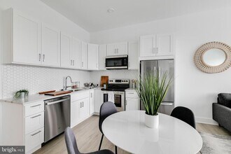 2201 Washington Ave in Philadelphia, PA - Building Photo - Building Photo