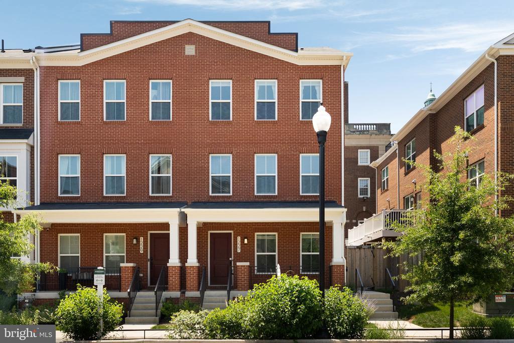 1227 Wynton Pl NE in Washington, DC - Building Photo