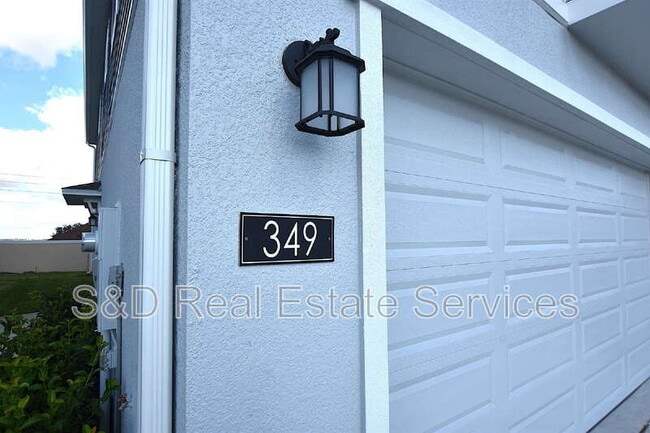 349 Sol Vis Dr in Dundee, FL - Building Photo - Building Photo