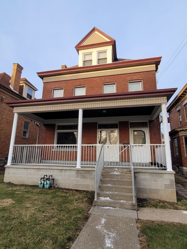 1714 Termon Ave in Pittsburgh, PA - Building Photo - Building Photo