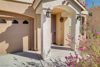 6584 Mountain Spirit Ct in Las Vegas, NV - Building Photo - Building Photo