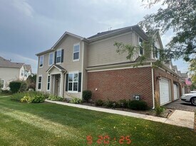 10070 Cummings St in Huntley, IL - Building Photo