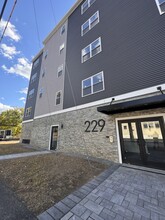 229 Water St in Haverhill, MA - Foto de edificio - Building Photo