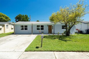 3509 Brookston Dr in Holiday, FL - Building Photo