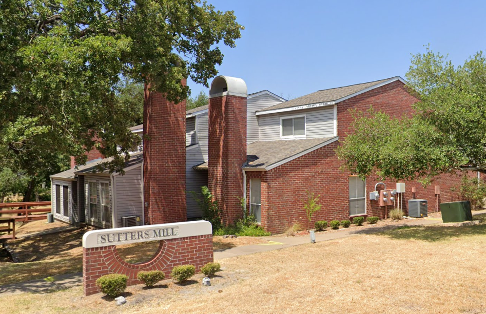 Sutters Mill in College Station, TX - Building Photo