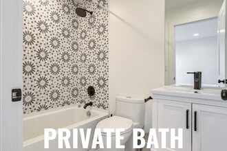 3044 N Speer Blvd, Unit 3 in Denver, CO - Building Photo - Building Photo