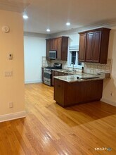 88 Maple Tree Ave in Stamford, CT - Building Photo - Building Photo