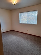 5725 W Barton St in Ludington, MI - Foto de edificio - Building Photo