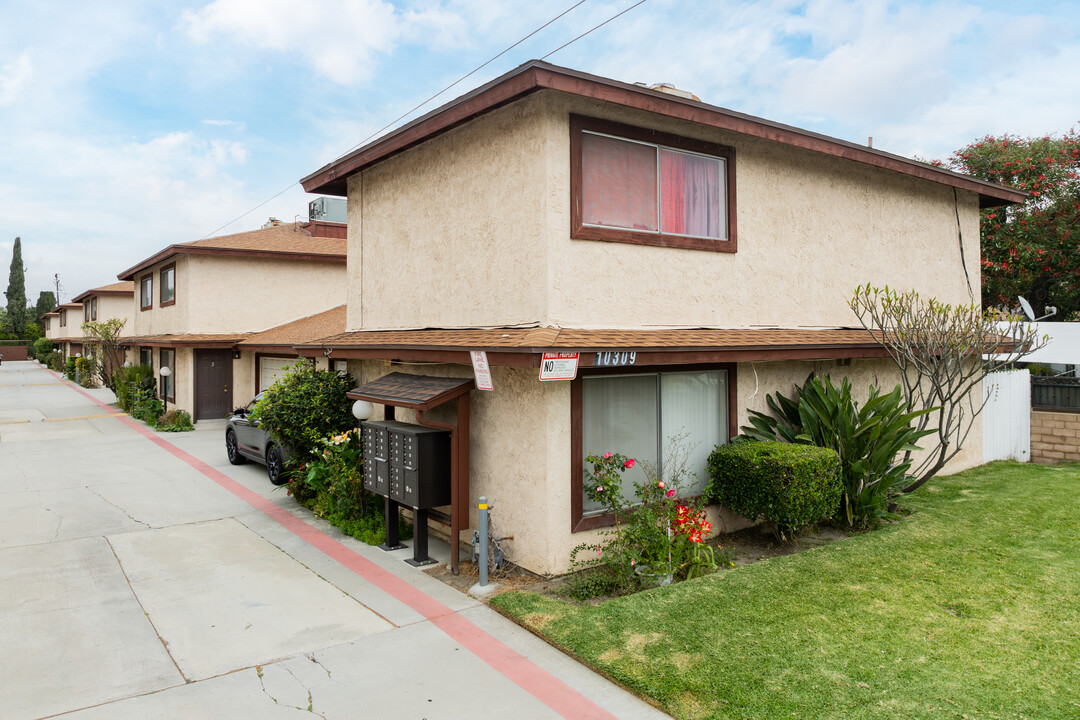 10309 Bodger ST in El Monte, CA - Foto de edificio