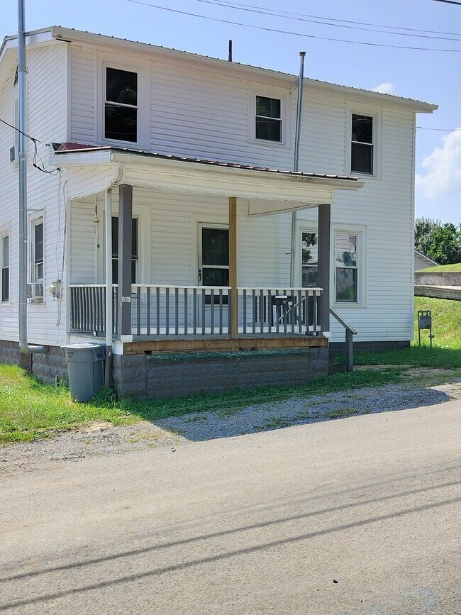 property at 211 Howard St