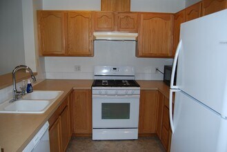 418 17th St SE in Auburn, WA - Foto de edificio - Building Photo
