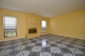 4022 Belle Park Dr in Houston, TX - Building Photo - Building Photo