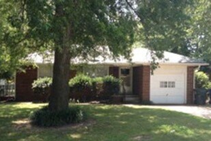 1000 Garver St in Norman, OK - Building Photo