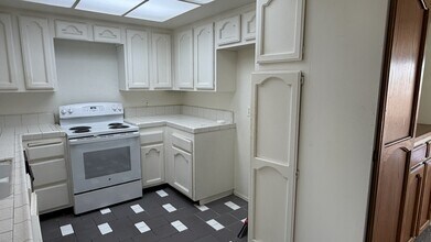 2805 E 3rd St in Long Beach, CA - Building Photo - Building Photo