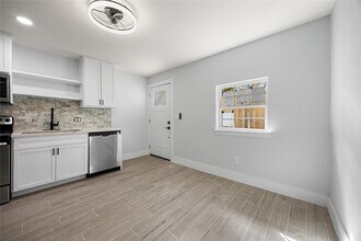 3229 Holman St in Houston, TX - Building Photo - Building Photo