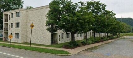 505 Westmoreland Ave in Avonmore, PA - Building Photo - Building Photo