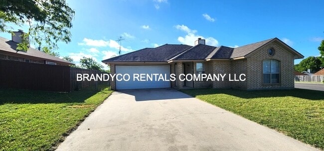 property at 2302 Savage Dr