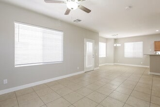 10890 Avenzano St in Las Vegas, NV - Building Photo - Building Photo