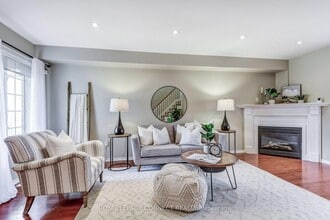 29 Andona Crescent in Toronto, ON - Building Photo - Building Photo