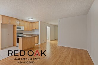20200 Sherman Way in Los Angeles, CA - Building Photo - Building Photo