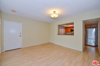 1807 Corinth Ave in Los Angeles, CA - Building Photo - Building Photo