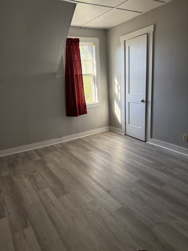 56 Long St, Unit 4 in Barre, VT - Building Photo - Building Photo
