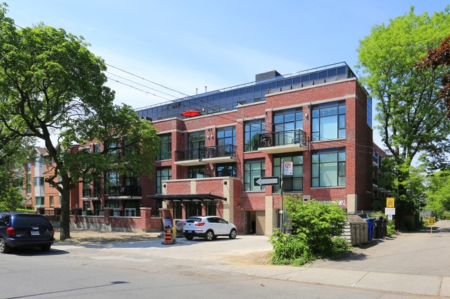 66 Kippendavie Ave