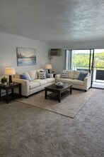 2 Victory Rd in Lynn, MA - Building Photo - Building Photo