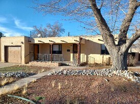 3009 Delano Pl NE in Albuquerque, NM - Building Photo