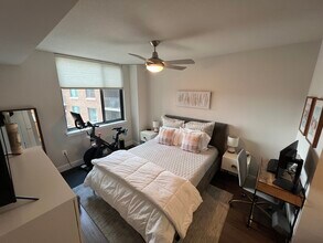 50 Florida Ave NE, Unit 501 in Washington, DC - Foto de edificio - Building Photo