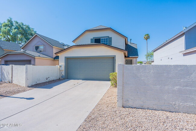 2343 W Desiree Ln in Tempe, AZ - Building Photo - Building Photo