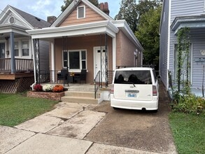 2756 Latonia Ave in Covington, KY - Building Photo - Building Photo