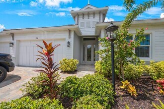 5504 Title Row Dr in Bradenton, FL - Building Photo - Building Photo