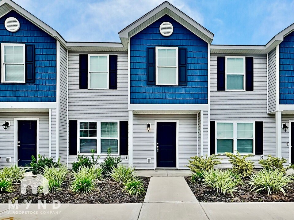28 Brown Thrasher Ct in Port Wentworth, GA - Building Photo