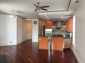 36 S Ashland Ave in Chicago, IL - Building Photo - Building Photo