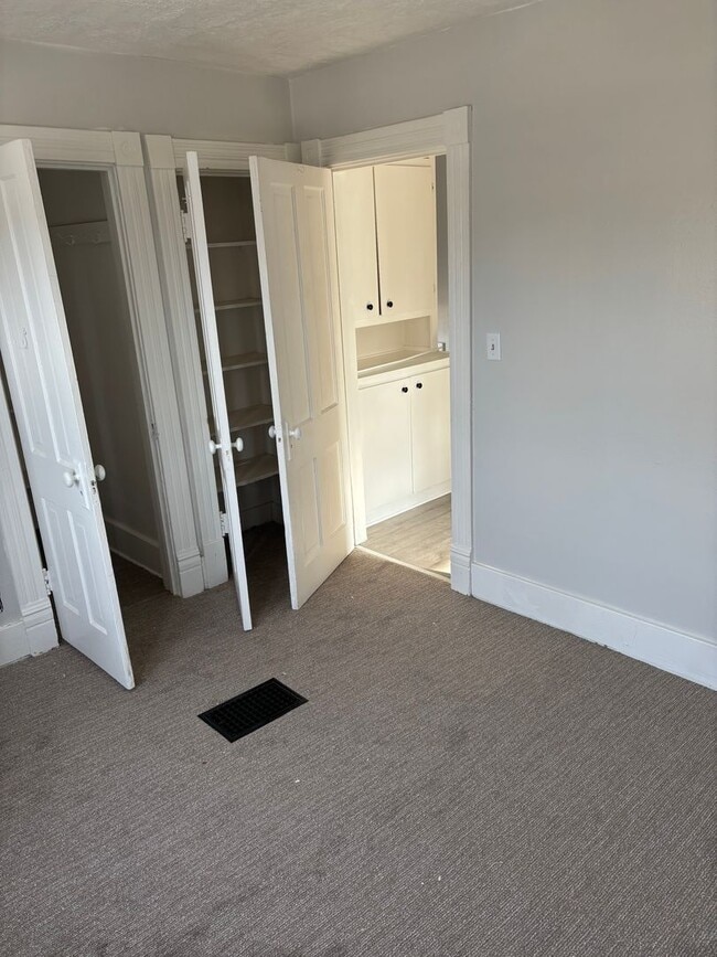 208 S Walts Ave in Sioux Falls, SD - Building Photo - Building Photo