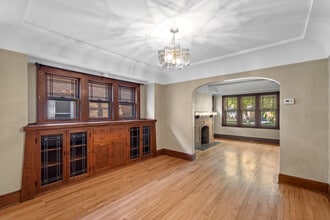 2512 N 61st St in Milwaukee, WI - Building Photo - Building Photo