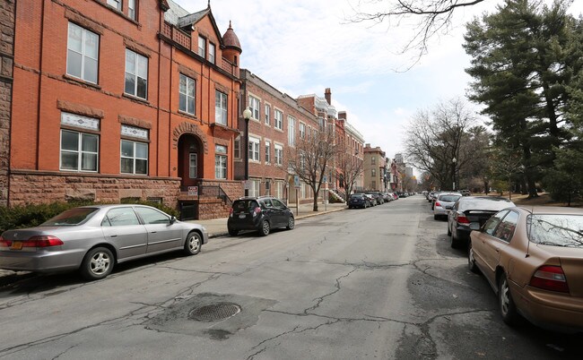 479 State St in Albany, NY - Building Photo - Building Photo