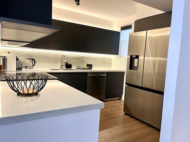 property at 6820 Indian Creek Dr