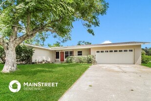 1301 Leeway Ave in Orlando, FL - Building Photo