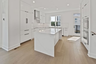 5353 Zenith Overlook in Bethesda, MD - Building Photo - Building Photo