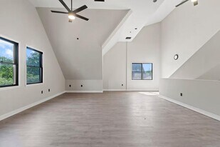 555 Main St in Laurel, MD - Building Photo