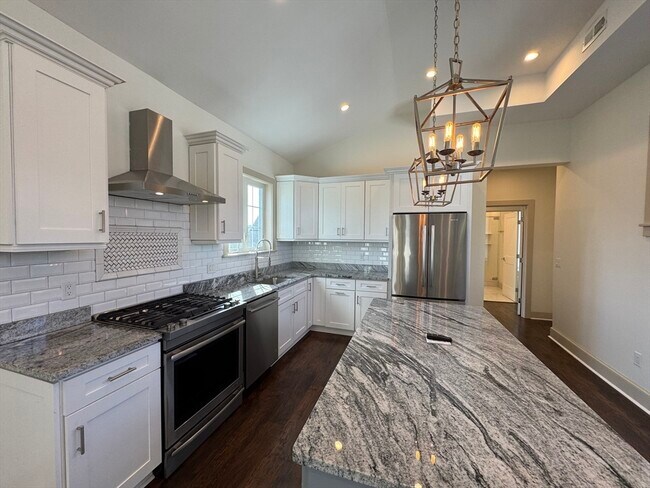 130 Walnut St in Somerville, MA - Building Photo - Building Photo