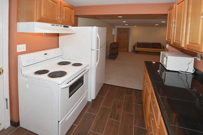 113 E Taylor Run Pkwy in Alexandria, VA - Building Photo - Building Photo